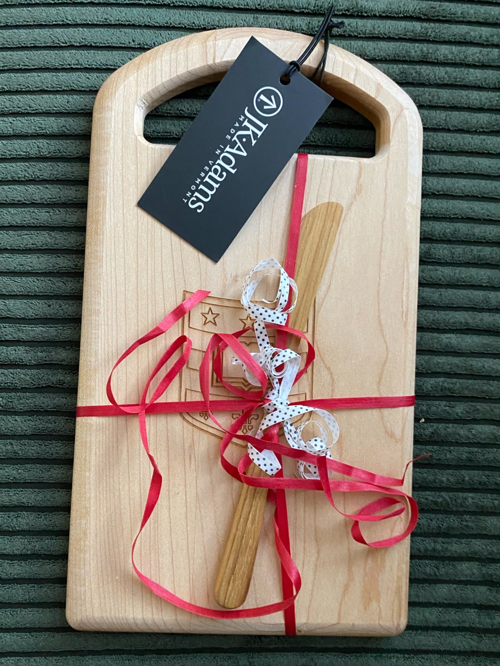 NWT JK Adams Small Natural Maple Wood Serving/Cutting Board with Spreader Knife